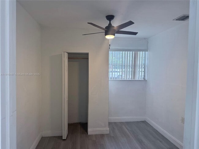 Building Photo - 2870 NW 19th St