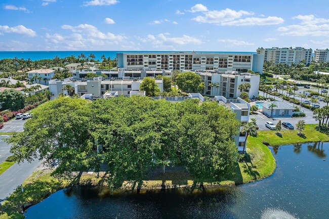 Building Photo - 1605 S US Hwy 1