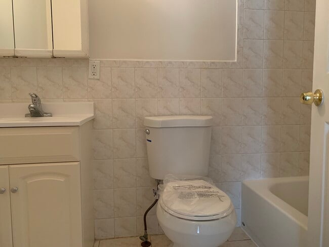 Building Photo - 299 Ocean Ave