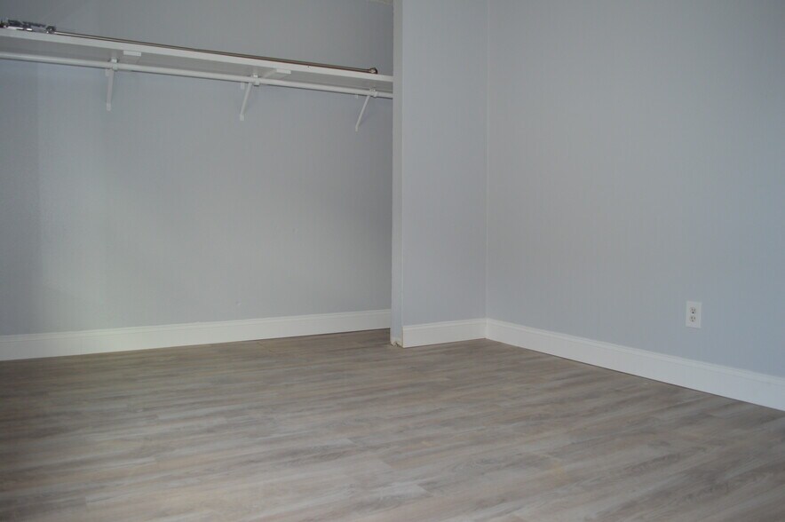Building Photo - 12455 Gingham SW Ln