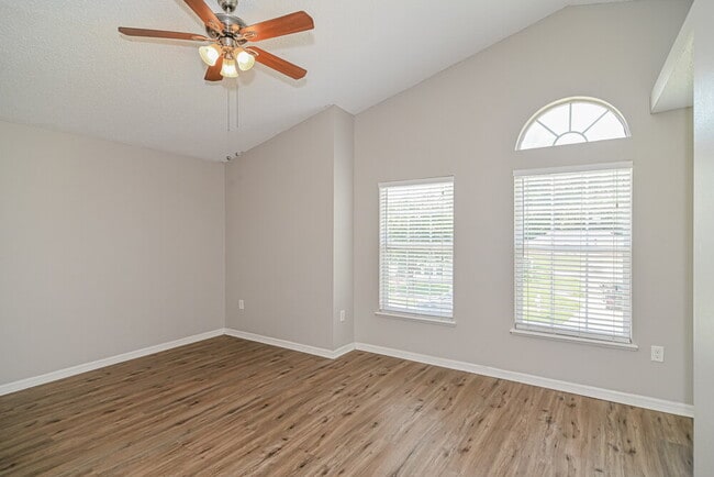 Building Photo - 4459 Marsh Hawk Dr S