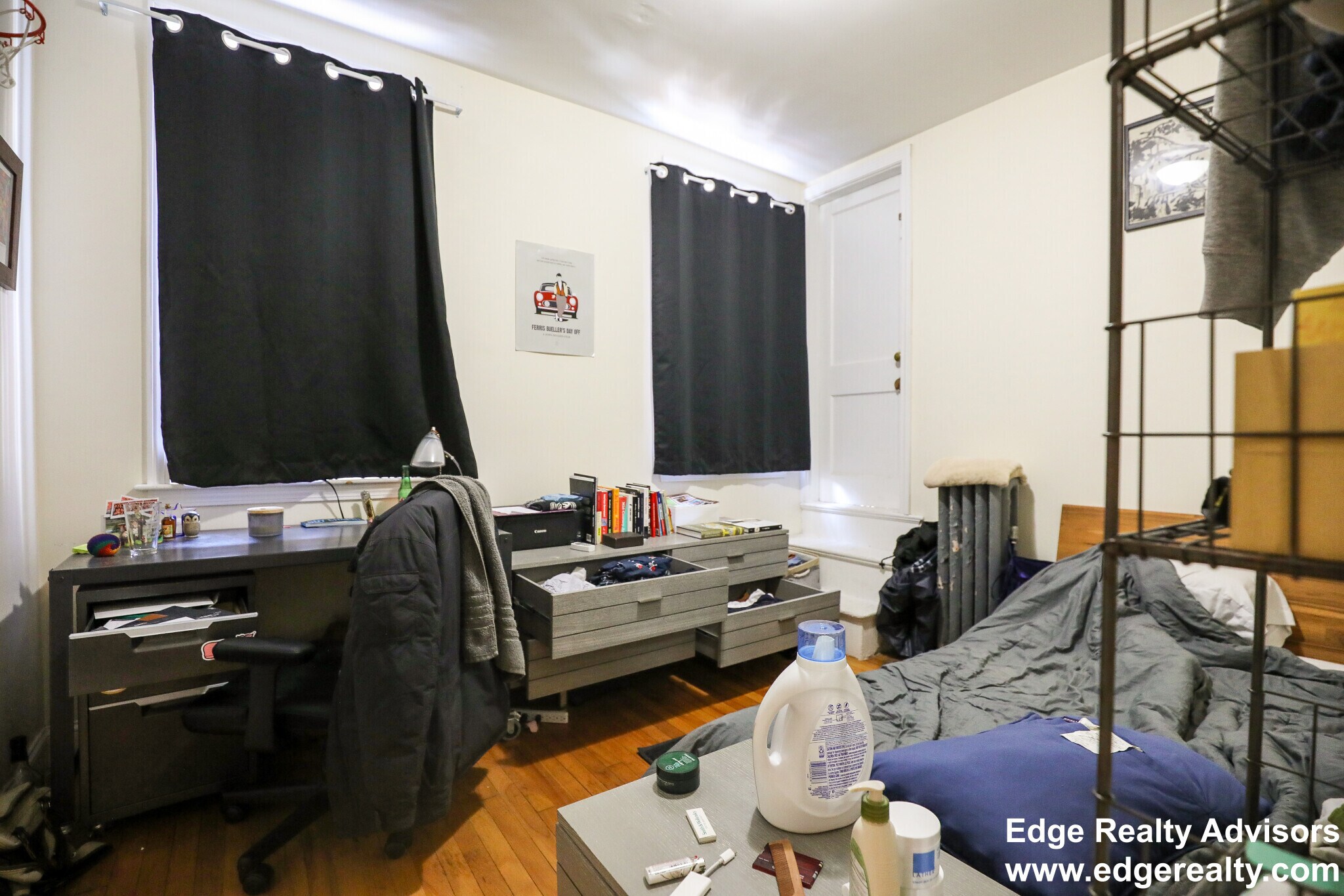 Building Photo - 132 Pleasant St