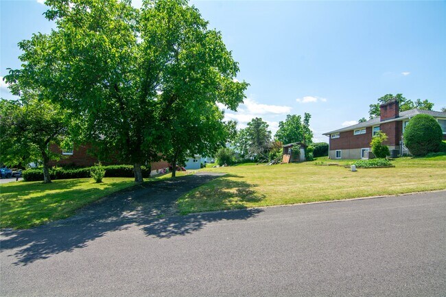 Building Photo - 409 Milan Ave