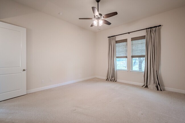 Building Photo - 1117 Ferndale Dr