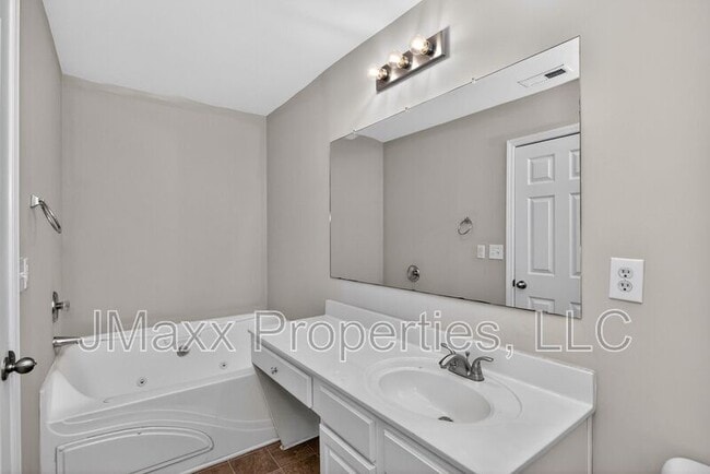 Building Photo - 837 Crestwell Cir