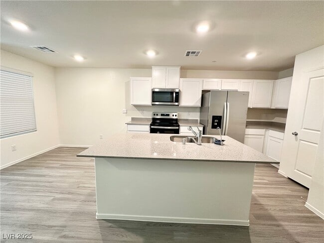Building Photo - 5003 Chapin Mesa Ave