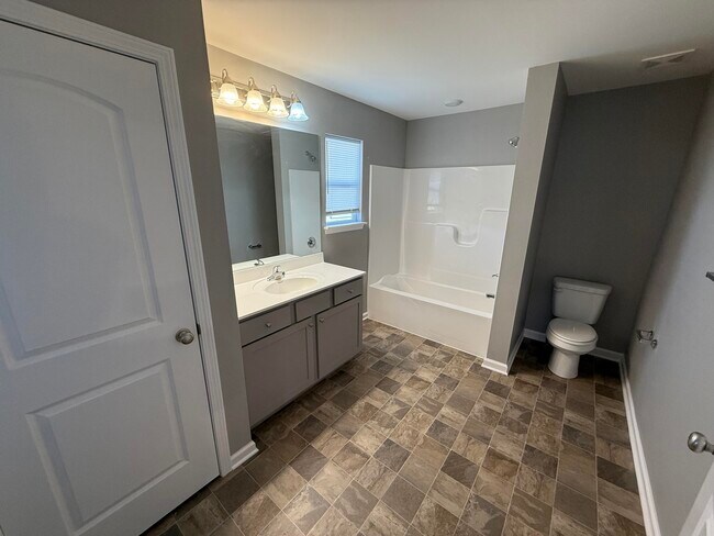 Building Photo - 177 Landry Ln