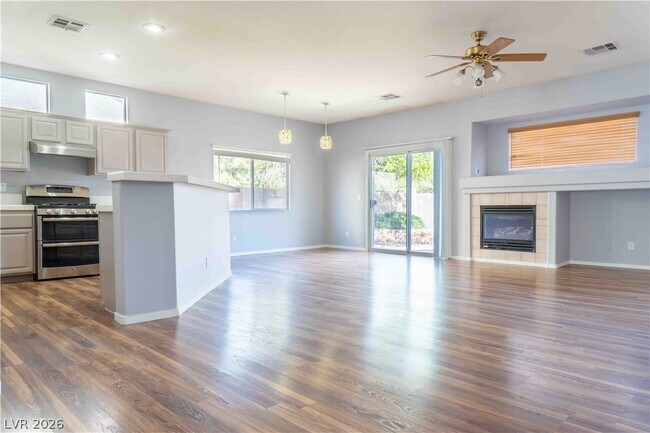 Building Photo - 10530 Santerno St