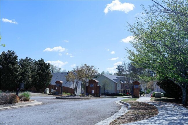 Building Photo - 983 Nightfall Ct NW