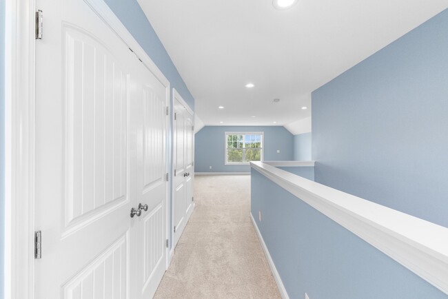 Building Photo - 1416 Sabino Dr