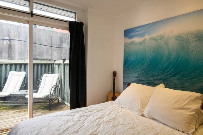 Building Photo - 2028 Webster St