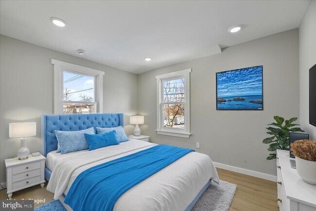 Building Photo - 143 Johnston Ave