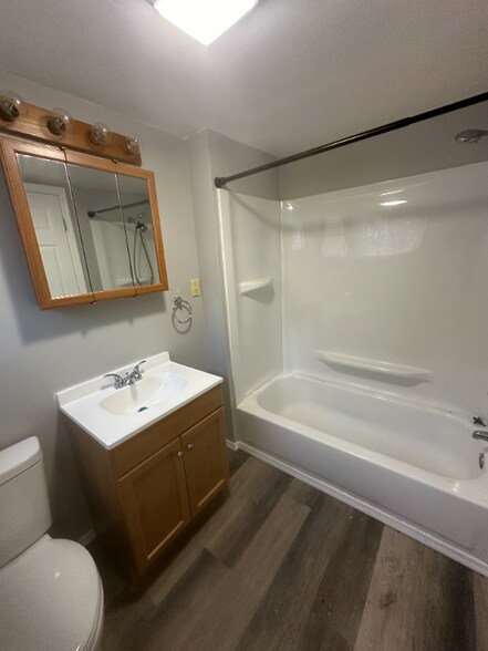 Building Photo - 1773 PA-982