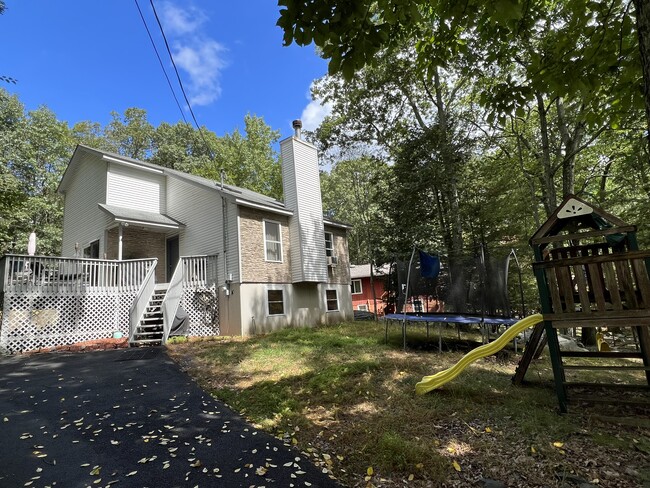 Building Photo - 368 Upper Wild Acrs Dr