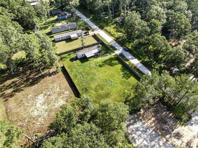 Building Photo - 91 Maple Ln