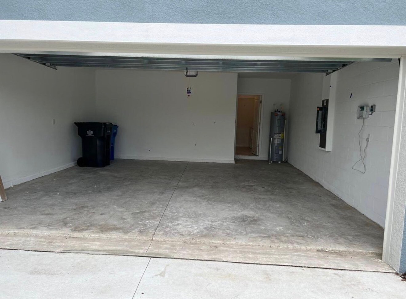 Building Photo - 5375 Blue Horizon Way