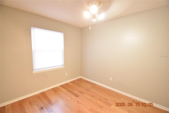 Building Photo - 1810 E Palm Ave