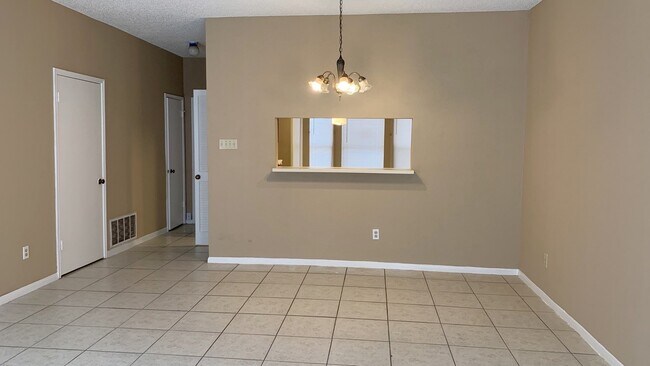 Building Photo - 12500 Brookglade Cir