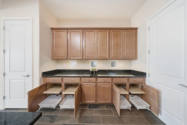 Building Photo - 4897 N 207th Ln