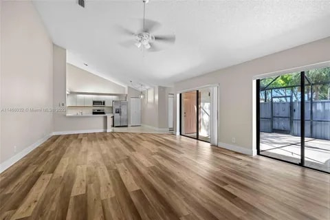 Building Photo - 8912 Thumbwood Cir