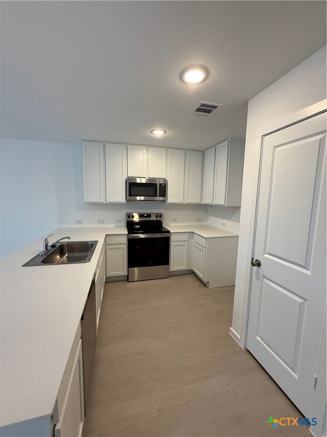 Building Photo - 315 Moscato Rd