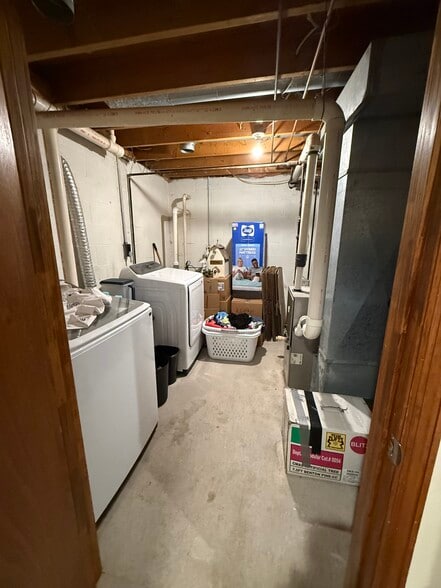 Building Photo - 275 Galavotti Pl