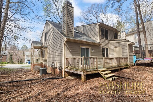 Building Photo - 5537 Kaplan Dr