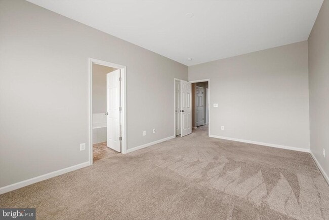 Building Photo - 303 Starry Way Dr