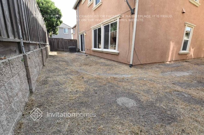 Building Photo - 382 Craftsman Dr