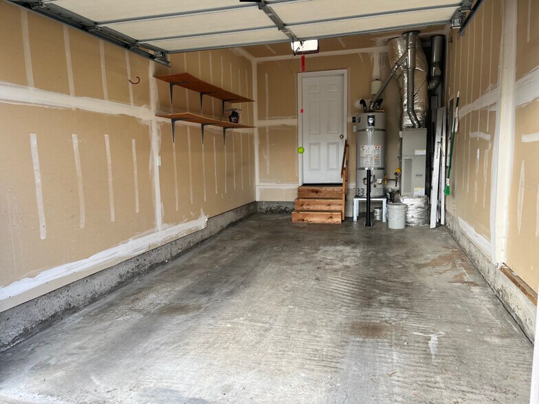 Building Photo - 312 G St SW