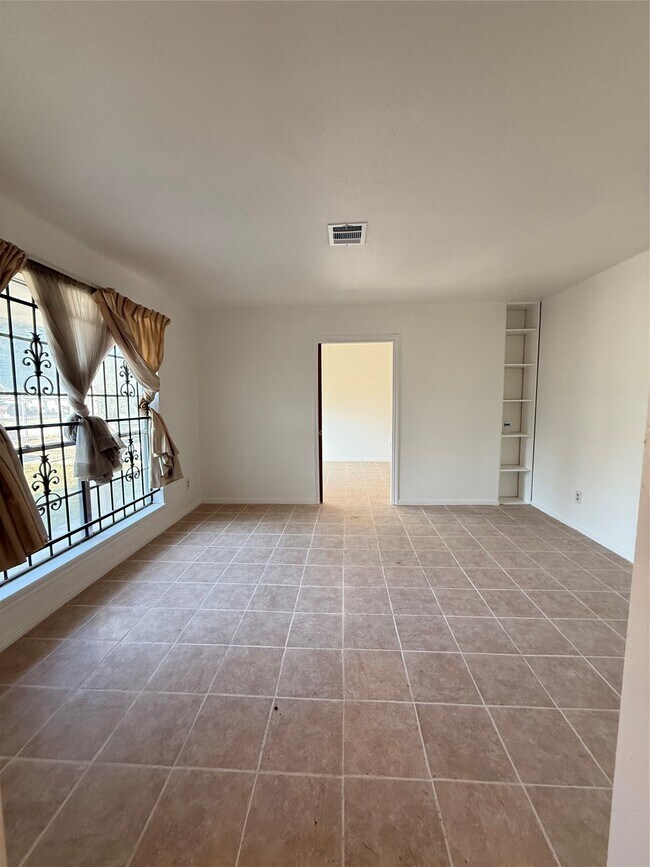 Building Photo - 7325 Ley Rd