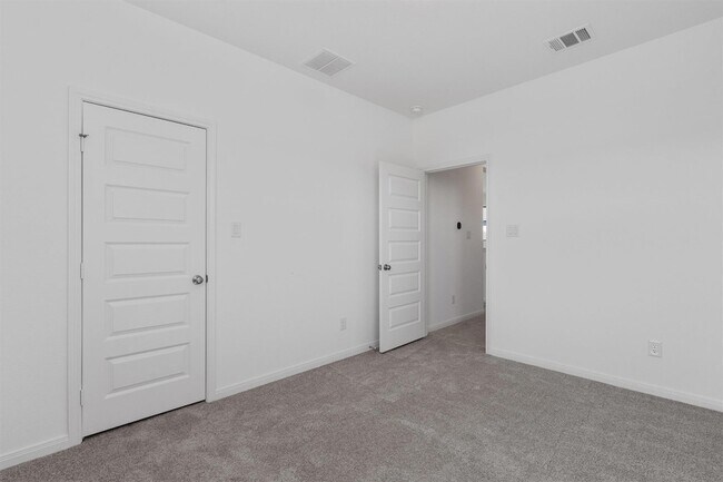 Building Photo - 338 Langhorne Bnd