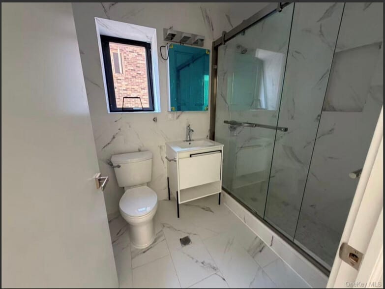 Building Photo - 163-14 Sanford Ave