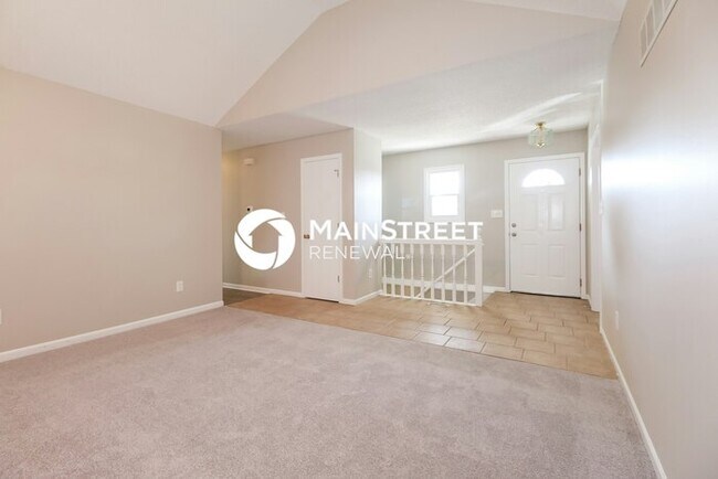 Building Photo - 3 Bedroom Pet-Friendly Home in Lees Summit, MO with Main Street Renewal