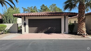 Building Photo - 4220 Whippoorwill Cir