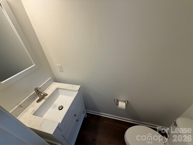 Building Photo - 15622 Troubadour Ln