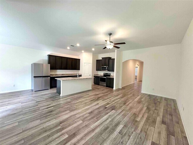 Building Photo - 1114 Treeta Trail