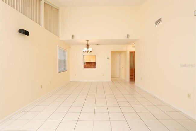 Building Photo - 4755 Village Garden Dr