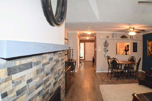 Building Photo - 6604 Montauk Dr