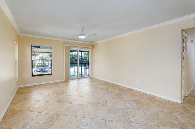 Building Photo - 950 S Kanner Hwy
