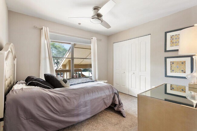 Building Photo - 13115 Belhaven Ct
