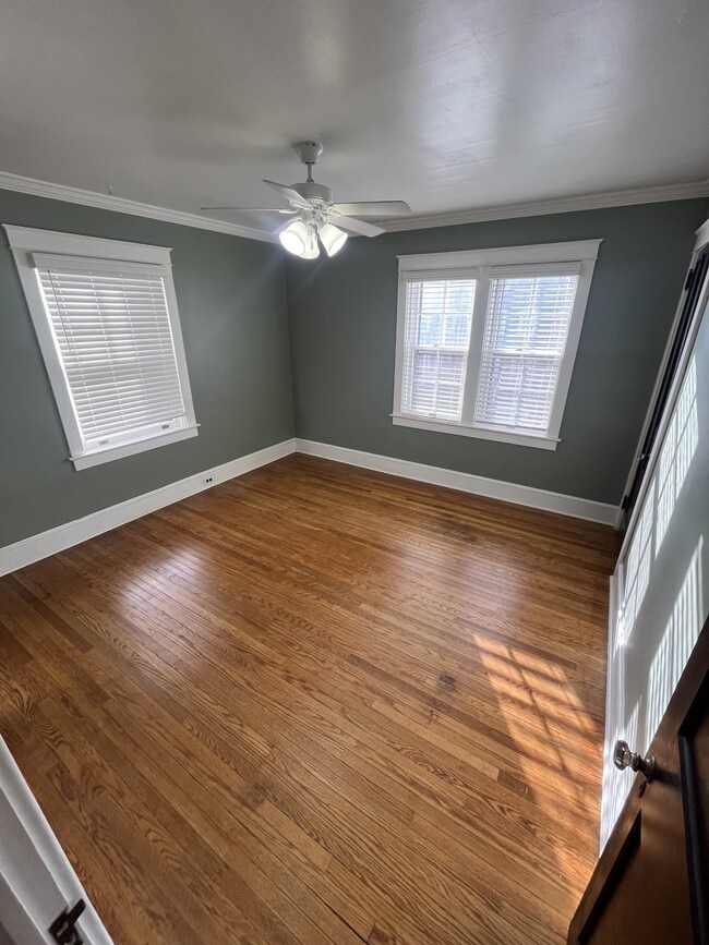 Building Photo - 1209 Elm Ave