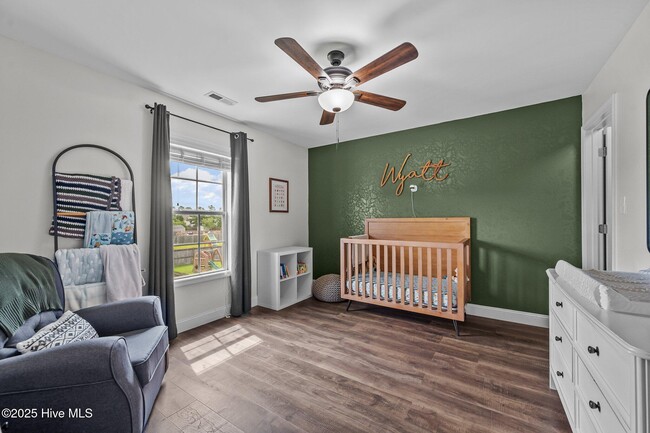 Building Photo - 300 Onyx Ct