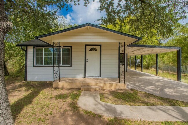 Primary Photo - 5807 Mayo Dr