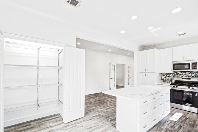 Building Photo - 14507 Sycamore Lake Rd