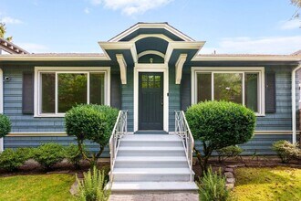 Building Photo - STUNNING, Bright Capital Hill Home