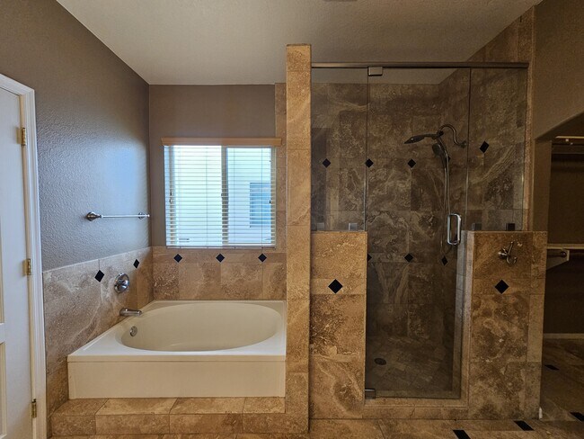 Building Photo - 7491 W Colony Park Dr