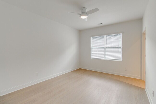 Building Photo - 1410 Barnwell St