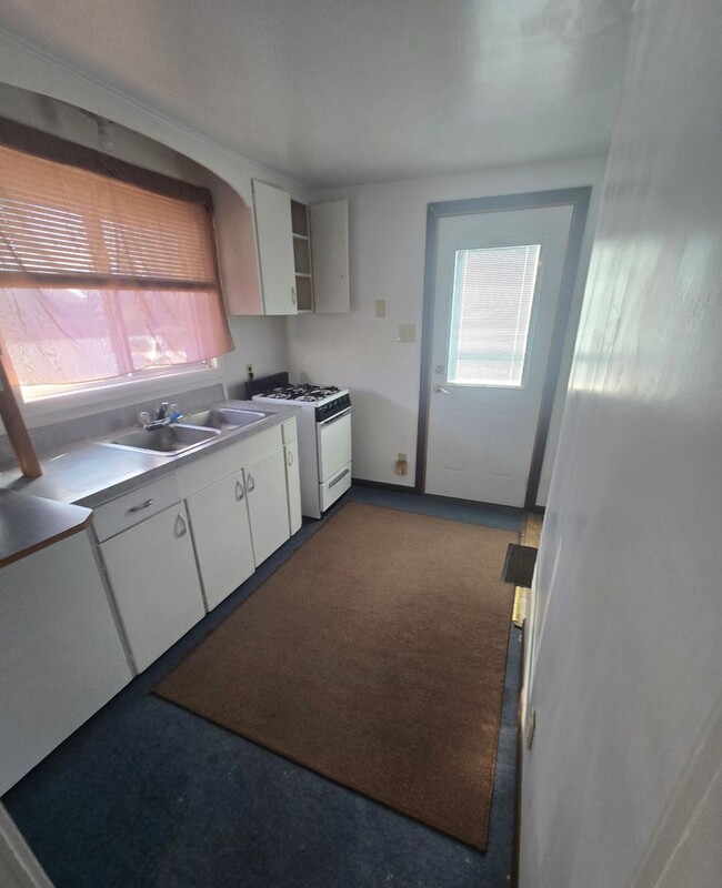 Building Photo - 1 Bed 1 Bath House