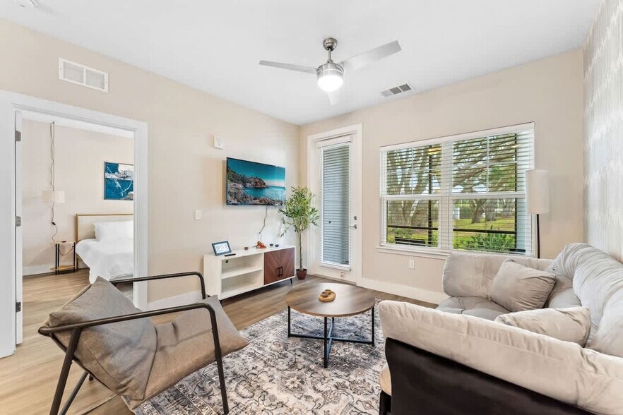 Building Photo - 12420 Rain Strm Ct